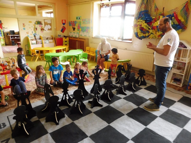 Prezent&aacute;cia &scaron;achu v M&Scaron; Betliar